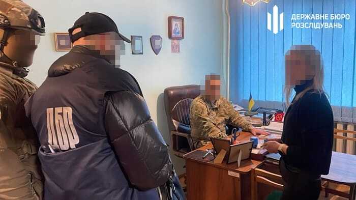 Затримання чиновника ТЦК на Закарпатті