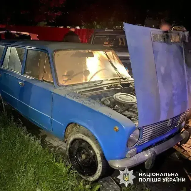 В Ужгороді розкрили нічний підпал автомобіля: підозрюють неповнолітнього