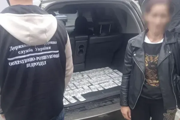 На Закарпатті викрили схему незаконного переправлення чоловіків за кордон, якою керували із СІЗО