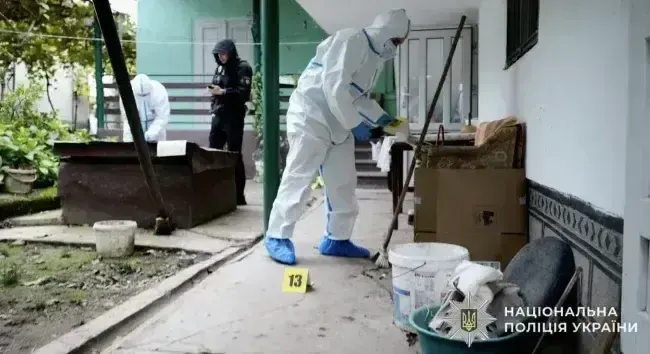 Поліція Закарпаття розкрила подвійне вбивство пенсіонерів: затриманому загрожує довічне увʼязнення