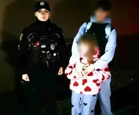 В Ужгороді патрульні оперативно знайшли зниклу 8-річну дівчинку