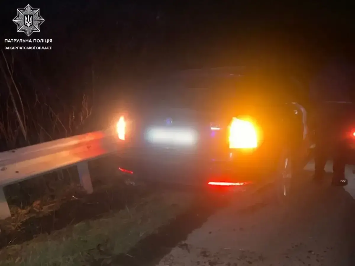 На Мукачівщині п’яний водій Škoda протаранив вантажівку (ФОТО)