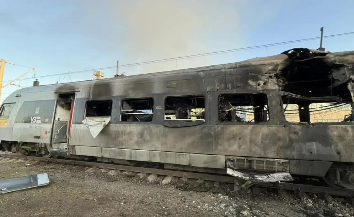 Локомотив поїзда Харків–Ужгород пошкоджено внаслідок атаки дрона