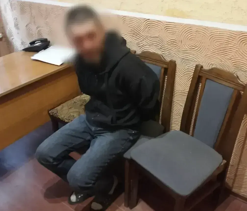 На Закарпатті чоловіка затримали за домашнє насильство і напад на поліцейських