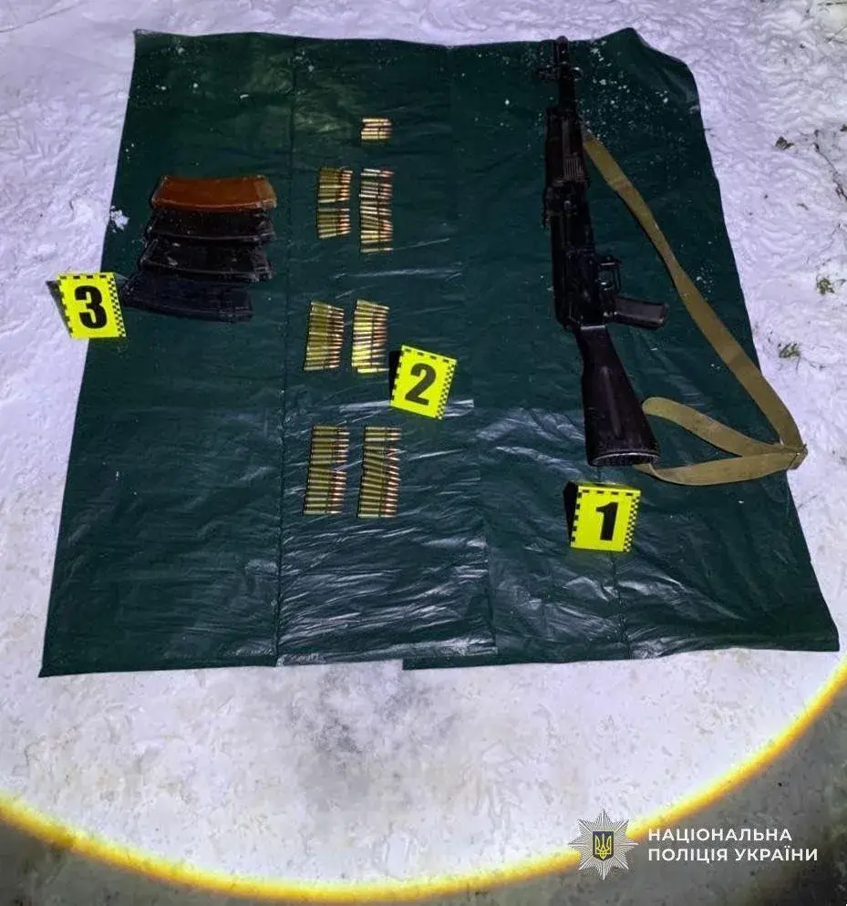 На Закарпатті затримали торговця зброєю: що відомо