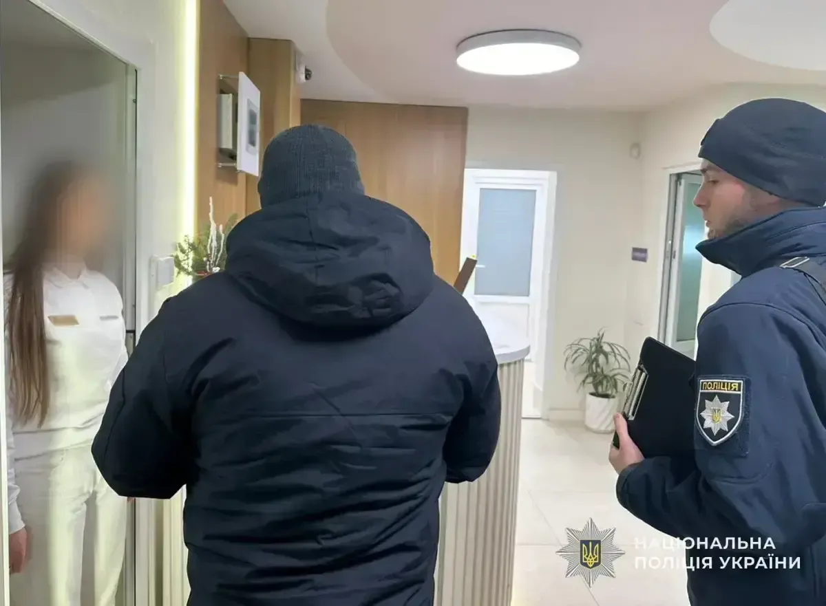 В Ужгороді поліція розслідує смерть 12-річної дівчинки після відвідування стоматології: що відомо
