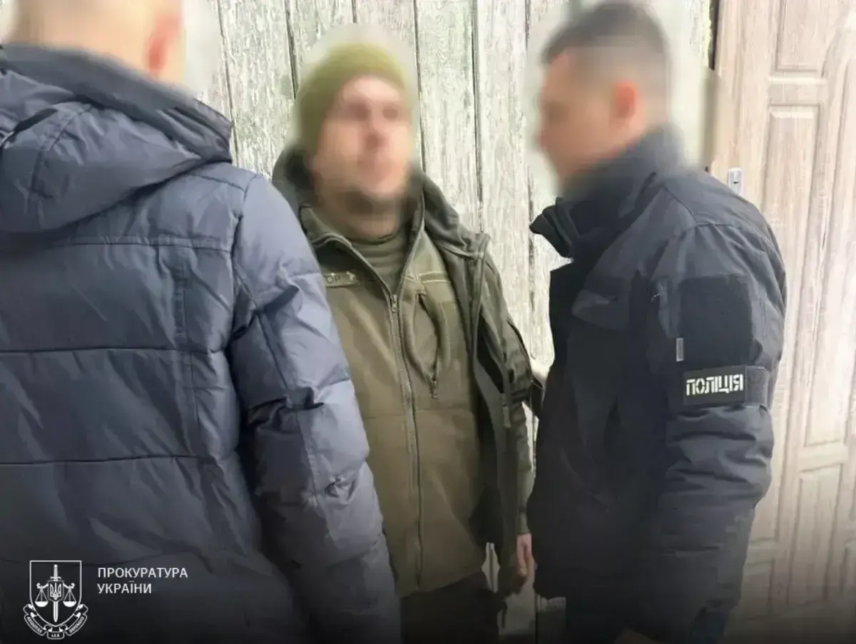 На Закарпатті викрили військового, який за хабар обіцяв перевести іншого військового у тил