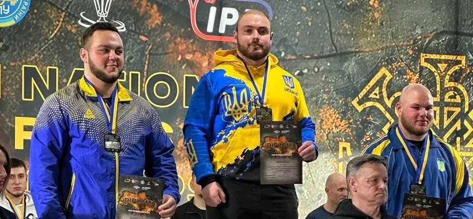 Мукачівець Ковач Ілля став Чемпіоном України з класичного жиму лежачи