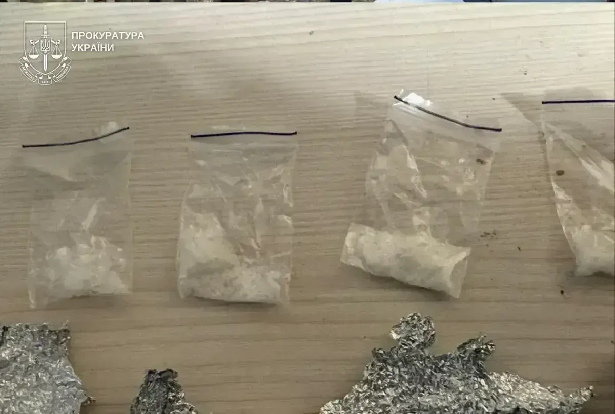 Збут наркотиків і незаконний виїзд за кордон: на Закарпатті судитимуть 12 учасників групи. Відео