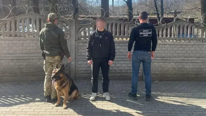 Чопські прикордонники затримали громадянина Туреччини, який намагався незаконно перетнути українсько-словацький кордон