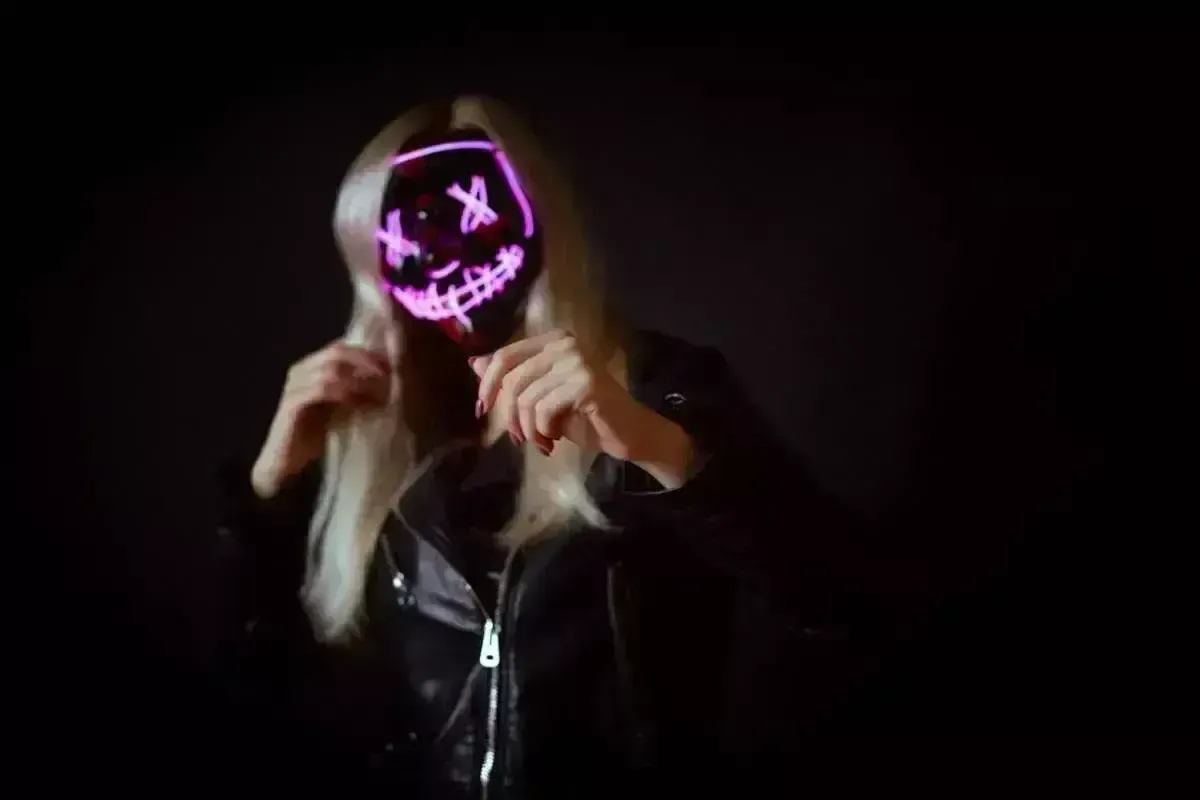 п