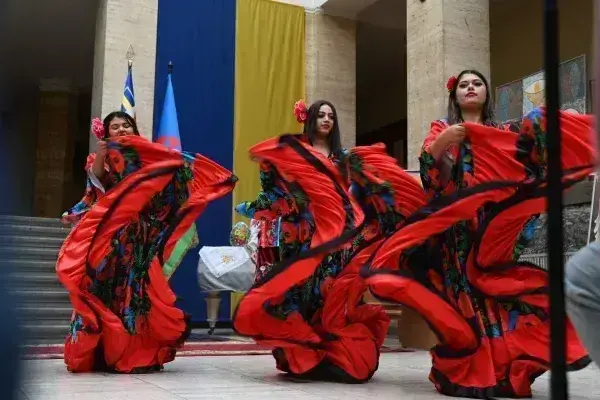 Закарпаття святкує Міжнародний день ромів: урочистості пройшли в обласному центрі