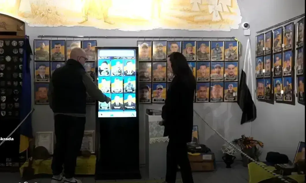 У Мукачівському замку відкрили цифровий меморіал полеглим захисникам. Відео