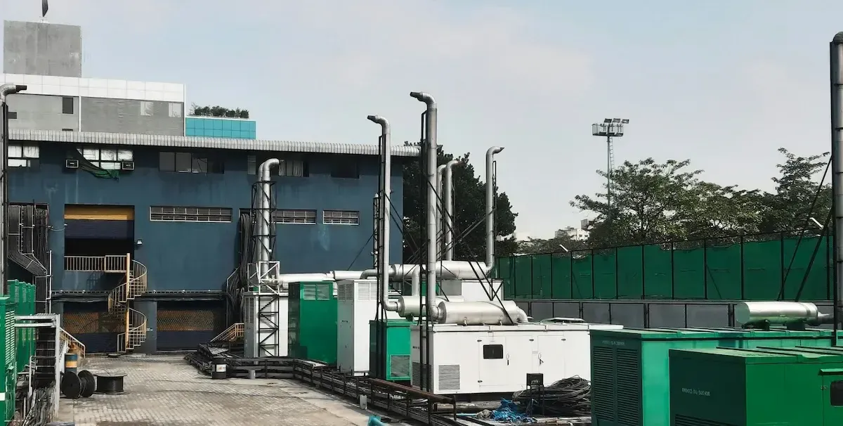 Промислова дизельна електростанція для підприємств із піковими навантаженнями: як розрахувати необхідний запас потужності
