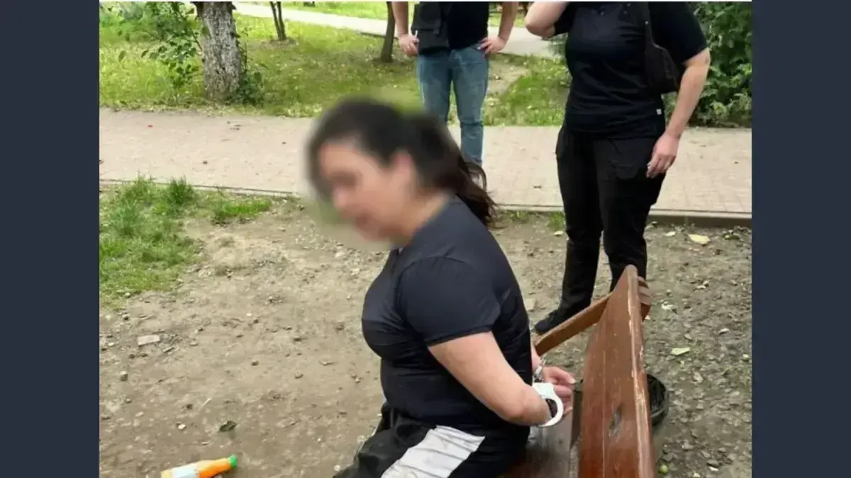 В Ужгороді затримали жінку за підозрою у торгівлі метамфетаміном