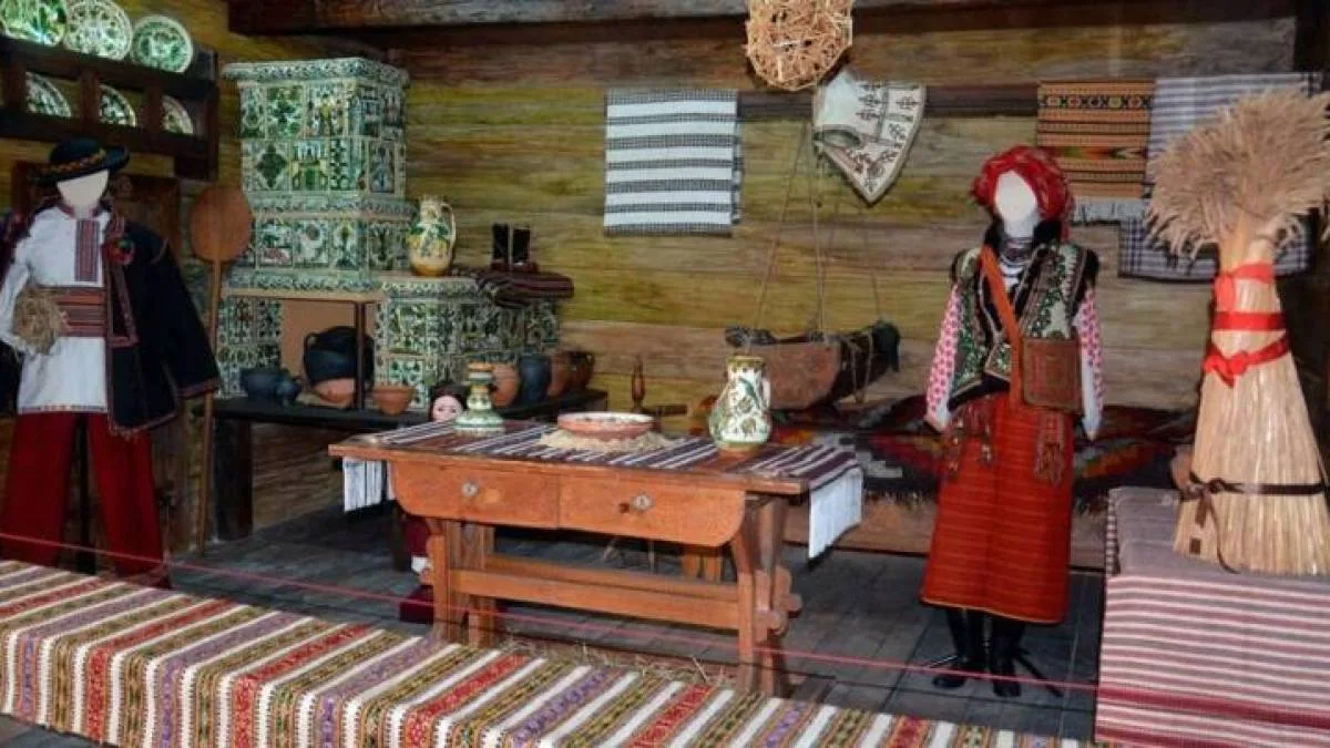 Жителів і гостей Ужгорода запрошують на екскурсію до Дня етнографа