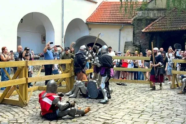 За пів року музеї Закарпаття відвідали майже 340 тисяч туристів