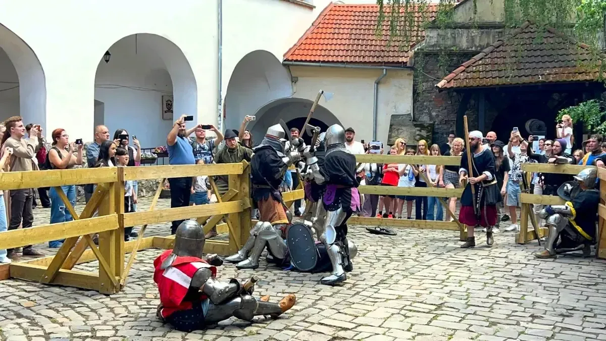 За пів року музеї Закарпаття відвідали майже 340 тисяч туристів