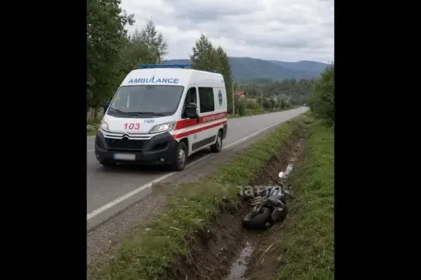 На Закарпатті загинув 17-річний хлопець: тіло виявили поруч із мотоциклом у кюветі