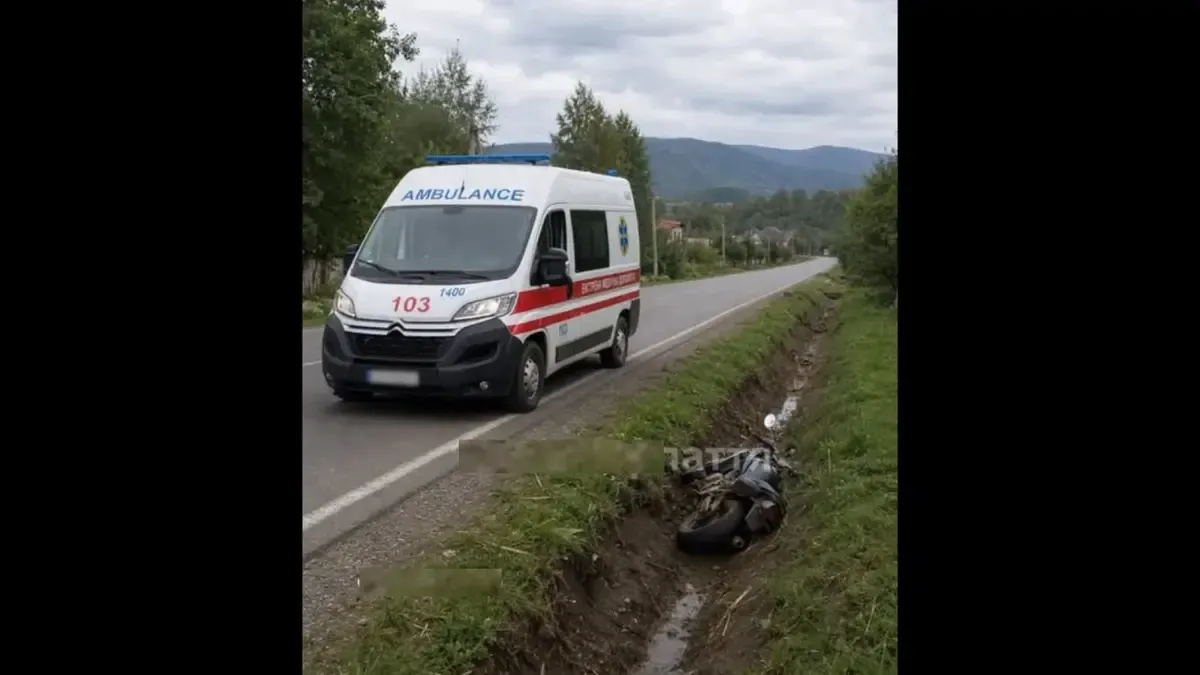 На Закарпатті загинув 17-річний хлопець: тіло виявили поруч із мотоциклом у кюветі