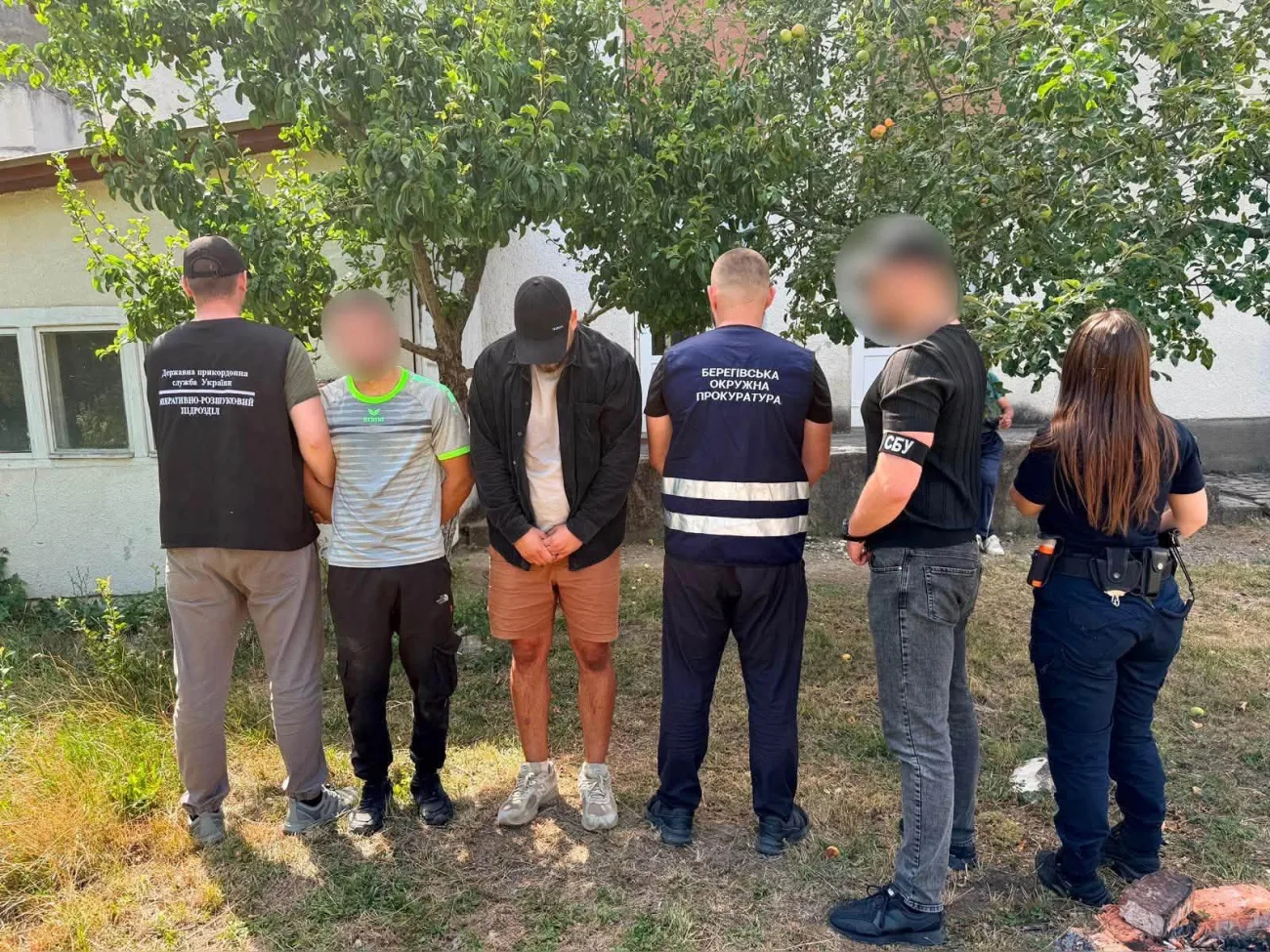 На Закарпатті ліквідували три схеми незаконного переправлення чоловіків через кордон