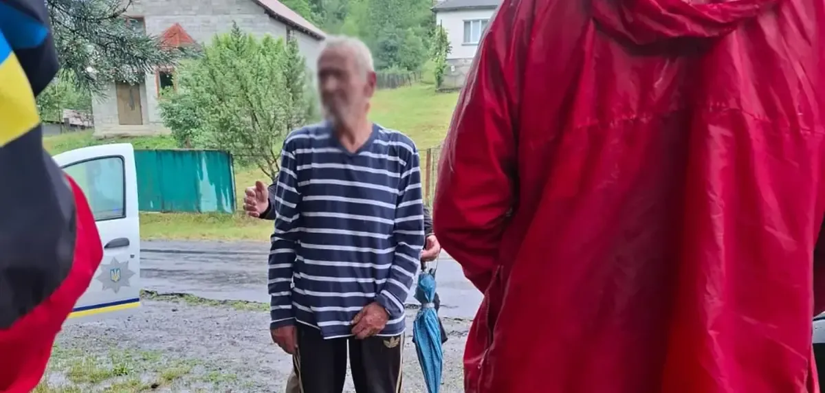 На Закарпатті знайшовся 73-річний чоловік, якого кілька діб шукали в лісі