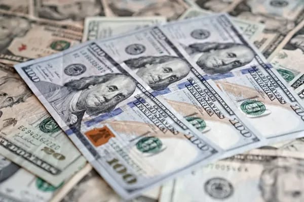 які долари не приймають в Україні