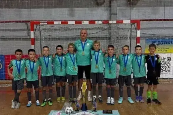 Юні футзалісти з Мукачева вибороли Кубок України U-10 у Коломиї