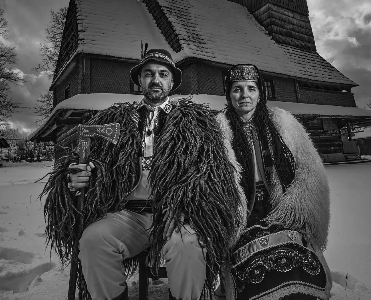 «Під старим небом»: закарпатський фотограф Михайло Дорогович створив фотопроєкт про пам’ять, коріння та людей Карпат