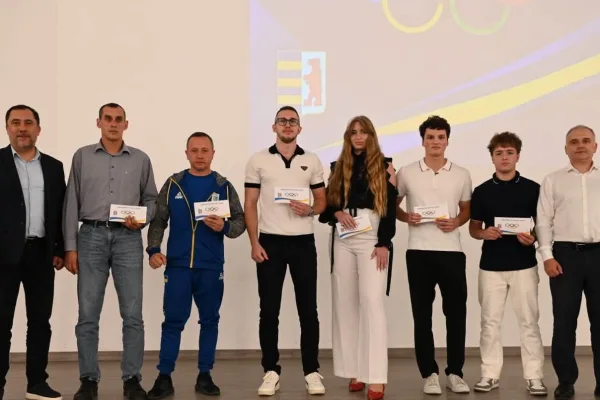 Понад 200 спортсменів отримали премії: у Закарпатті відзначили спортивну спільноту
