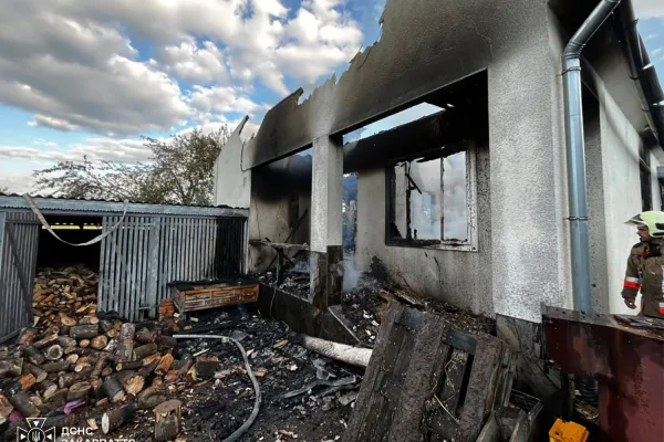 На Тячівщині пожежа знищила житловий будинок
