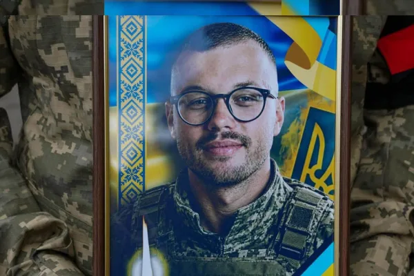В Ужгороді попрощалися із 24-річним захисником Олегом Вороном