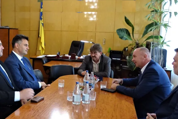 Виноградів та угорський Ходмезеввашархей започаткували партнерську співпрацю
